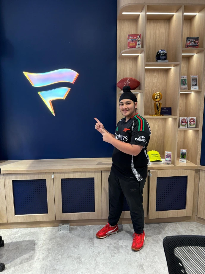 ARDE FOOTBALL CARDS AT THE FANACTICS STORE IN LONDON